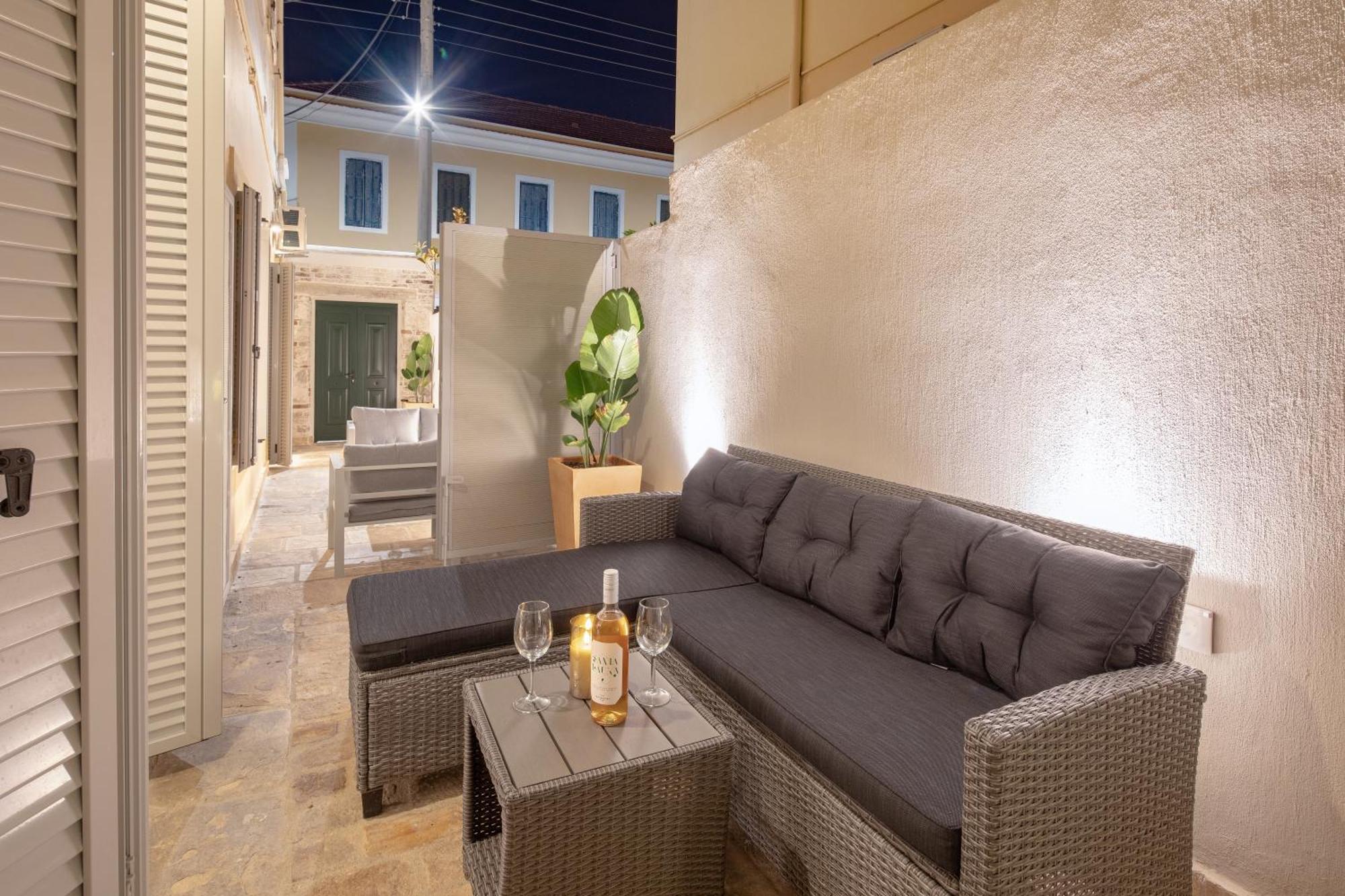 Modern-Vintage Old Town Suites Corfu  Eksteriør billede