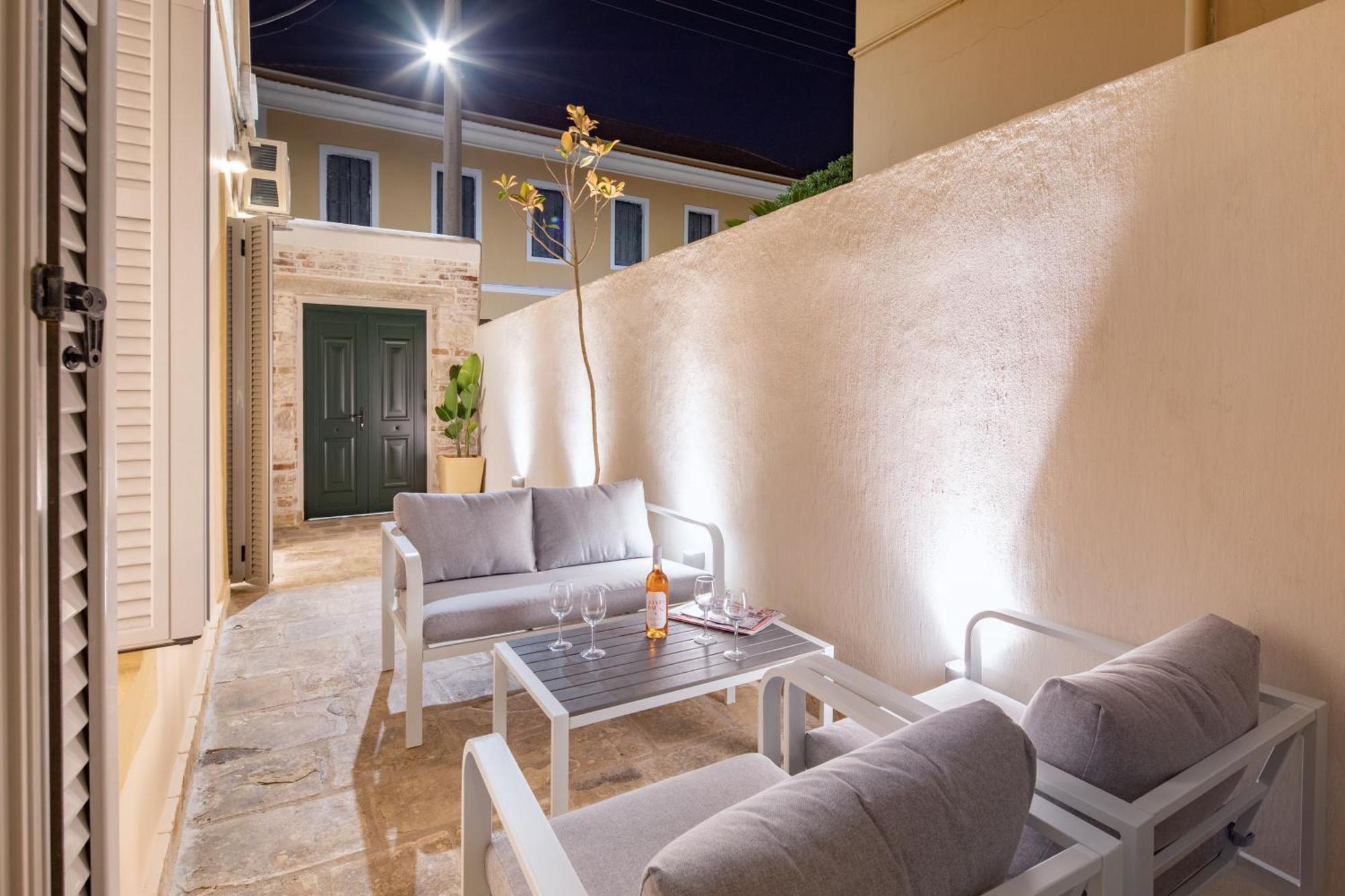 Modern-Vintage Old Town Suites Corfu  Eksteriør billede